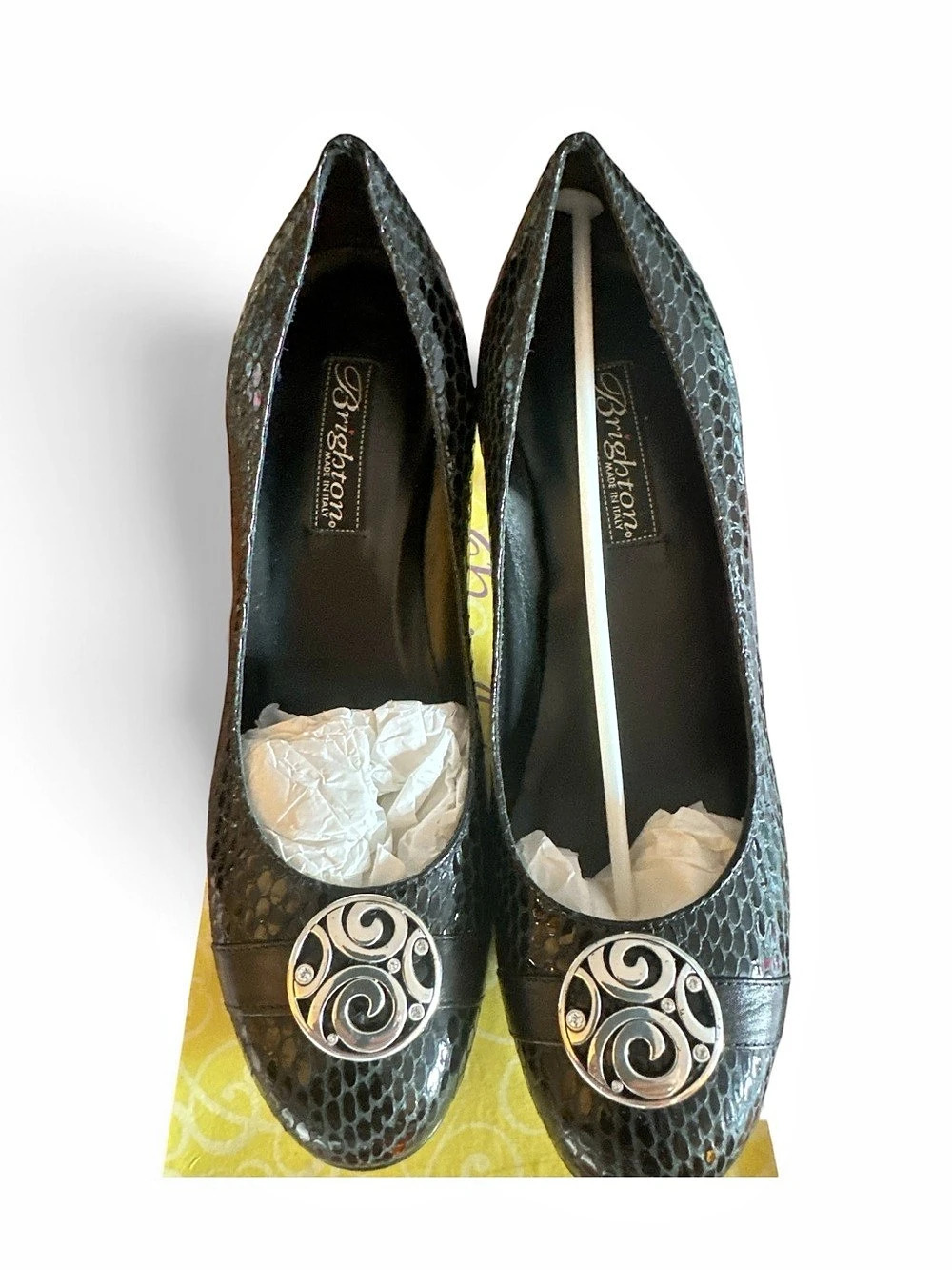 Brighton Blaze Black Snake Embossed Medallion Pump Black Heels US 8.5 M